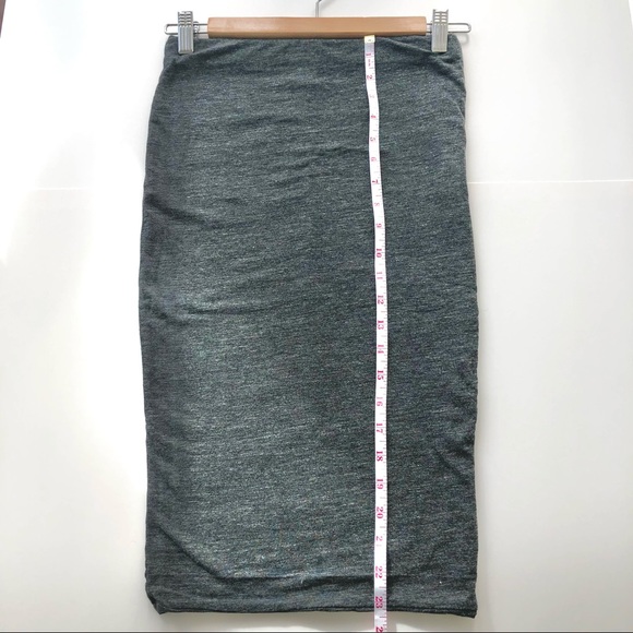 5/$20 NWOT Grey pencil skirt, size XS - Picture 4 of 9